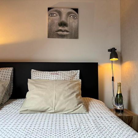 Gastenverblijf Chambre dAmis Heers Extérieur photo